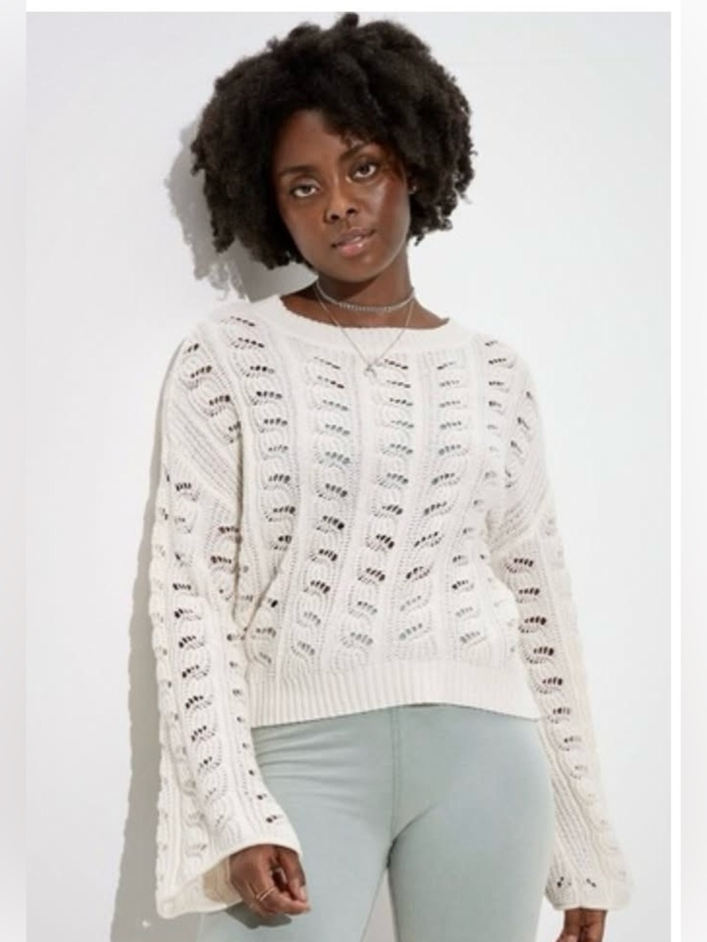 American Eagle Outfitters Cream Crouchet Oversized Cropped Sweater size Medium